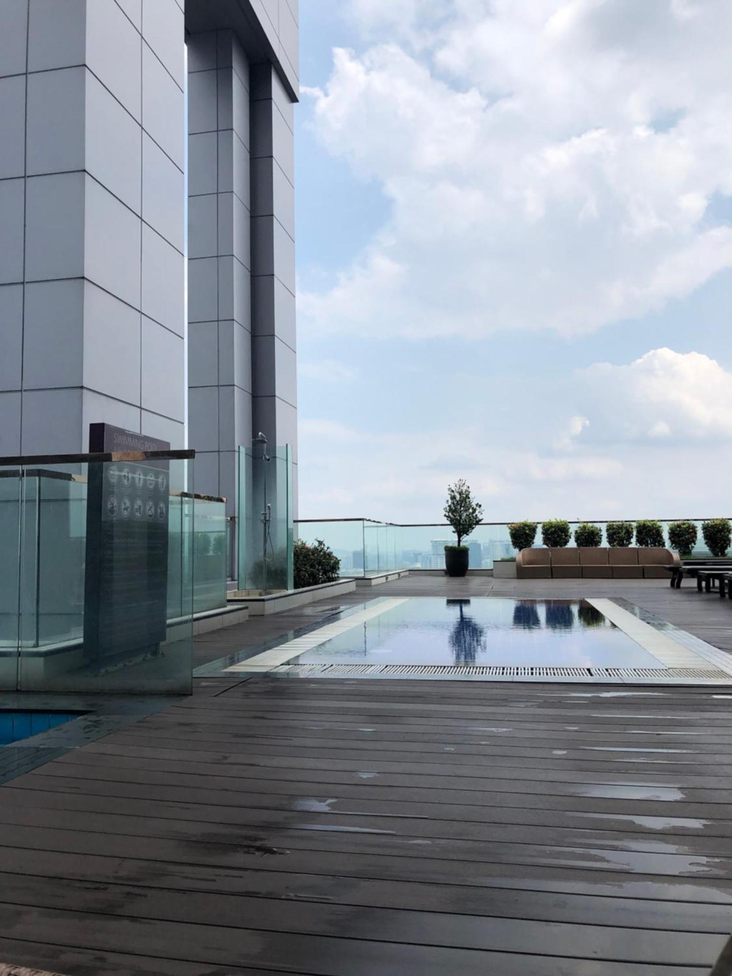 Amazing Pool By Platinum Suites Klcc Kuala Lumpur Eksteriør bilde